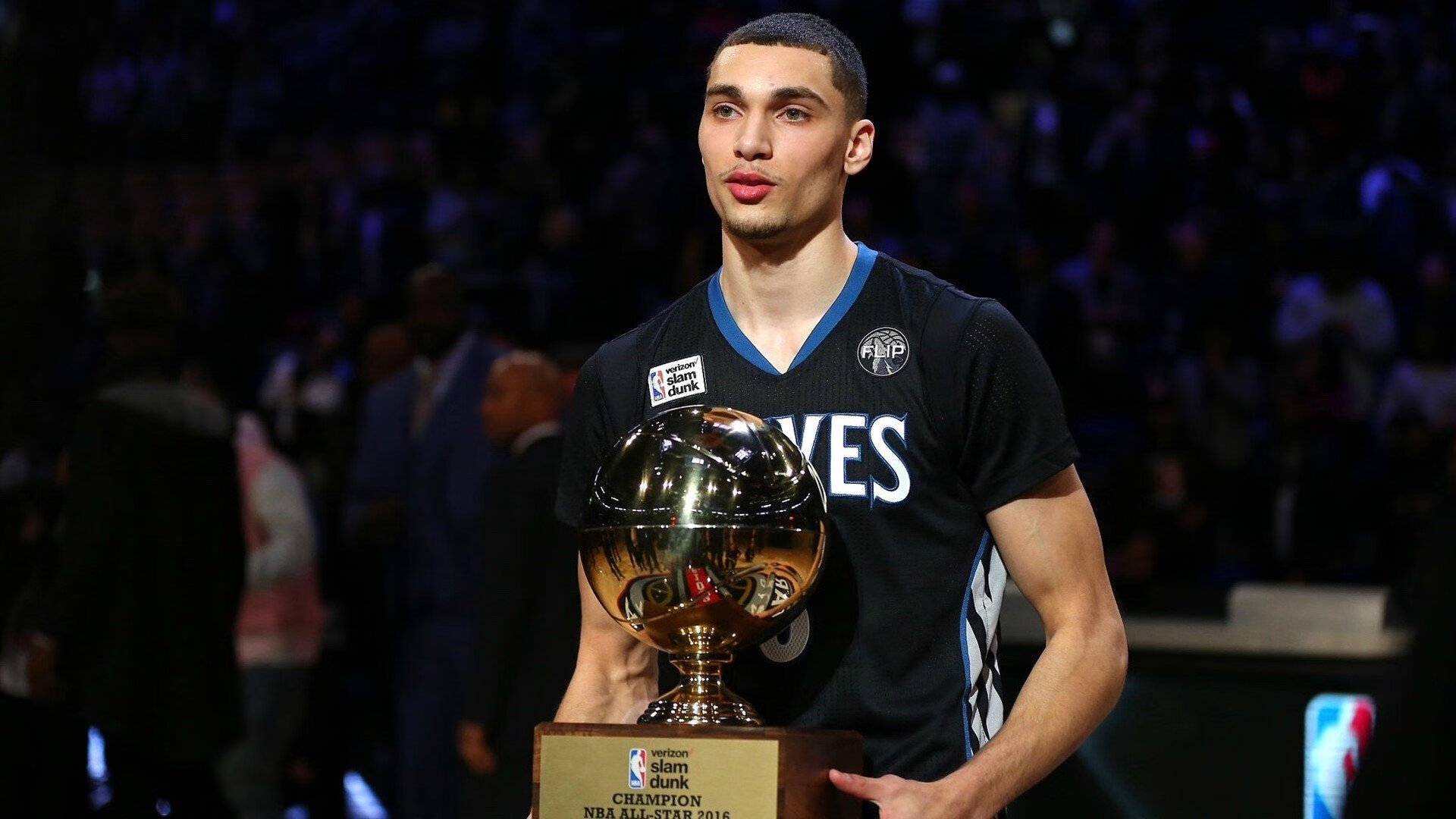 开云综合服务-凯尔特人上线互动直播拉近粉丝距离，凯尔特人怎么没有视频直播